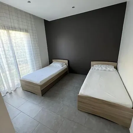 Rdc D'architecte Avec Piscine Privee