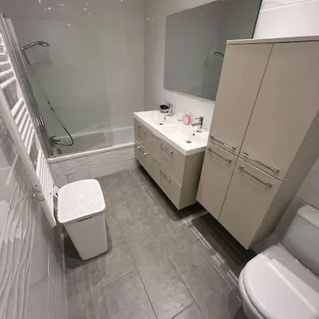 Rdc D'architecte Avec Piscine Privee * Agde